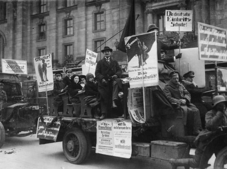 Unterschiede der Sozialdemokraten und Sozialisten