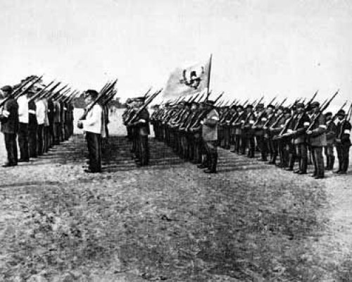 Bürgerkrieg in Russland zwischen der Weißen und Roten Armee