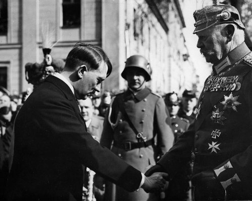 Hitler Hindenburg am Tag von Potsdam