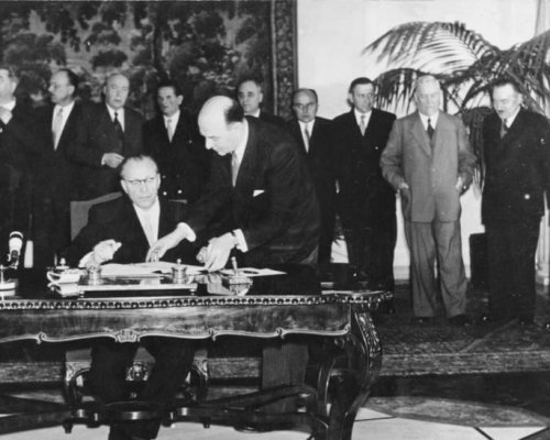 Warschauer Pakt, Unterzeichnung der DDR 1955